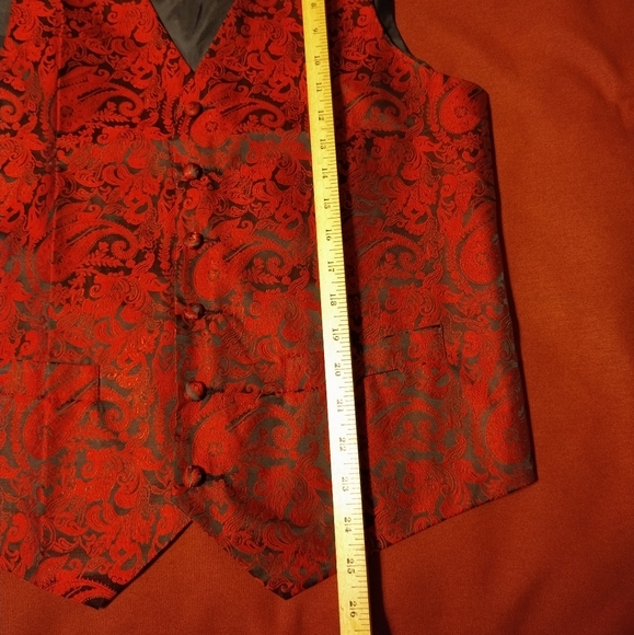 Vest - Picture 6 of 6